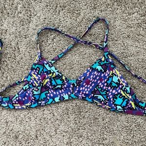 Jolyn Vent Top, Rare Pattern! “Kindergarten”